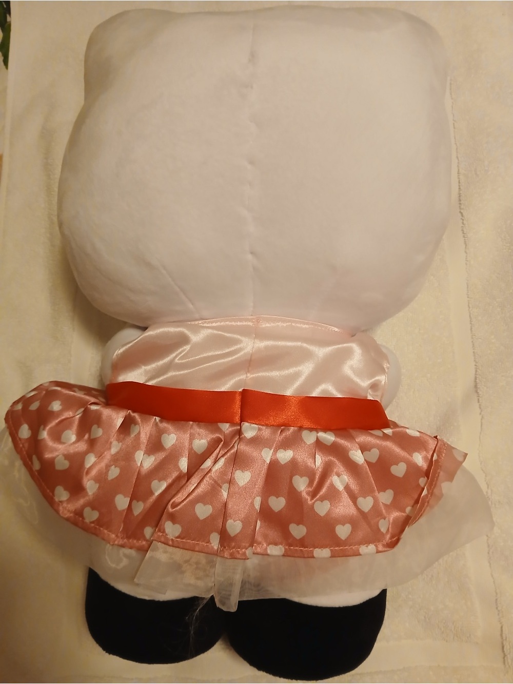 LOT of 2 — “2026 HELLO KITTY”
Valentines Greeter & Animated plush greeter - Picture 11 of 13
